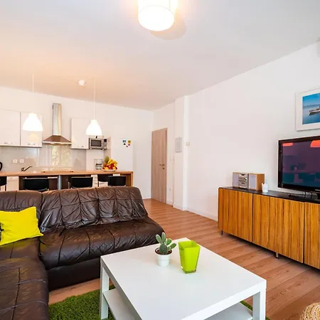 1001 Nights Задар