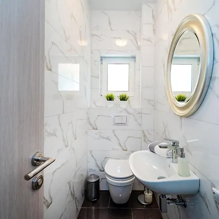 1001 Nights * 扎达尔